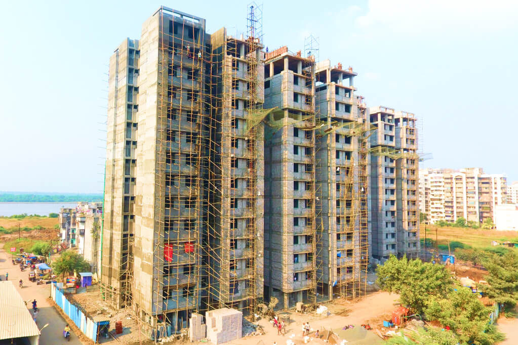 Smc (suc) 816 Ews Flats Pal, Surat - Shree Ganesh Corporation